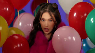 Maia Malancus - Chewing Gum (Official Video 2022)