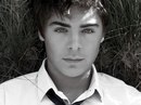 Zac Efron фотография #35 (источник - https://vk.com/id170313278)