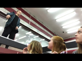 Серенада Макса для Энн