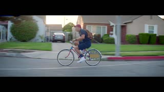 Coldplay - Champion Of The World (Премьера Клипа, 2020)