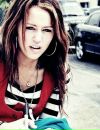 Miley Cyrus фотография #38 (источник - https://vk.com/id159309784)